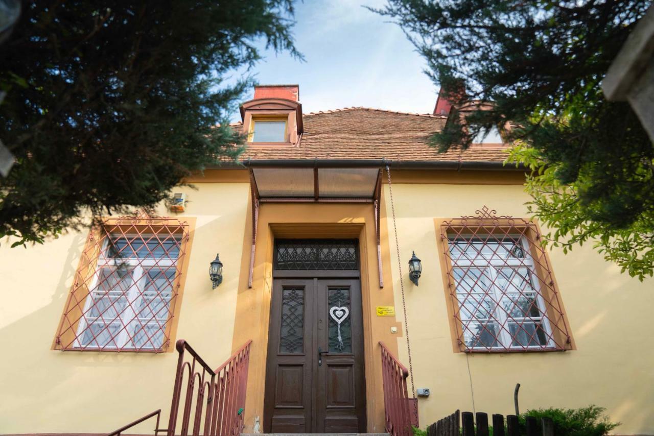 Katus Apartman Daire Eğri Dış mekan fotoğraf